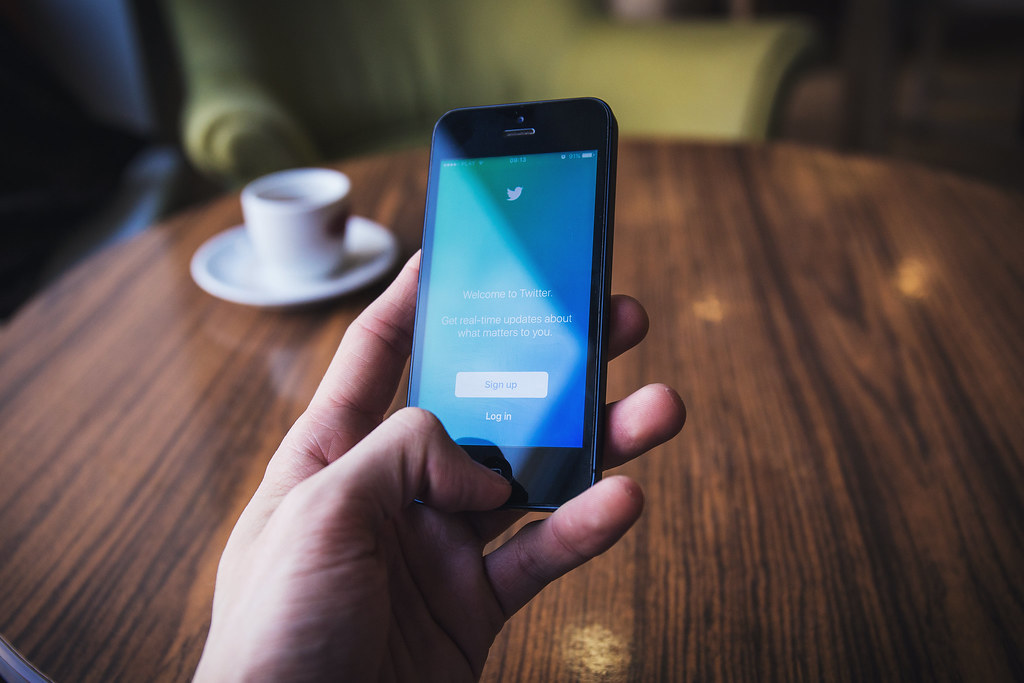 Utredning föreslår 15-årsgräns för sociala medier i Sverige