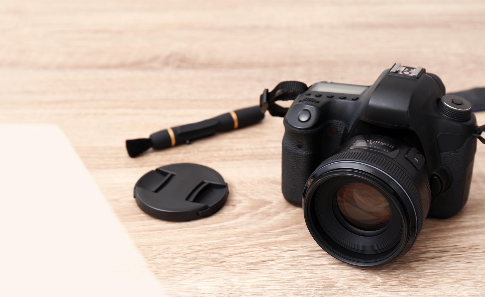 Vad är Canon EOS R6 värd begagnad 2026? Pris på kamerahus och kit