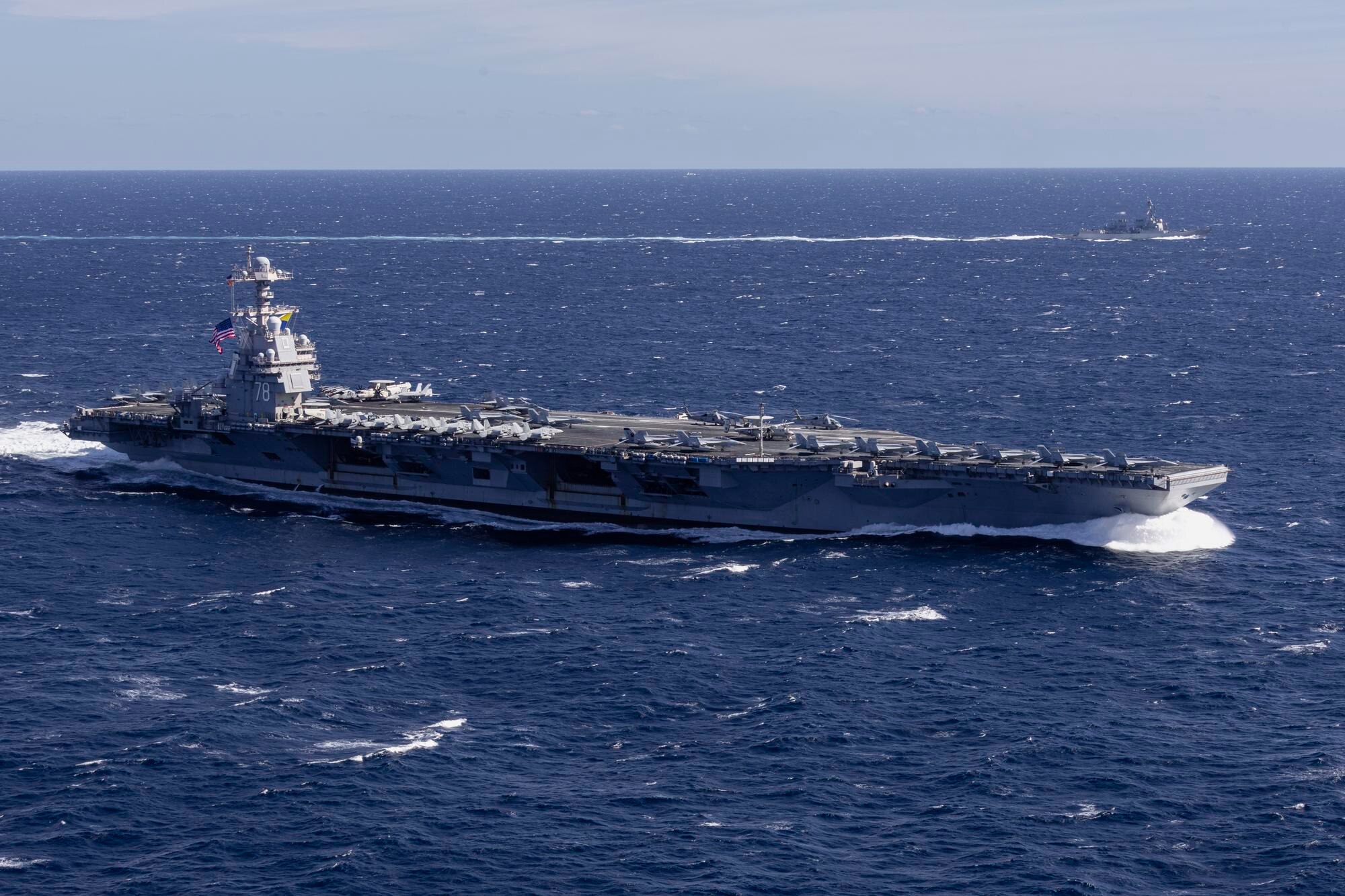 USS Gerald R. Ford, ett amerikanskt hangarfartyg av Ford-klass, till havs