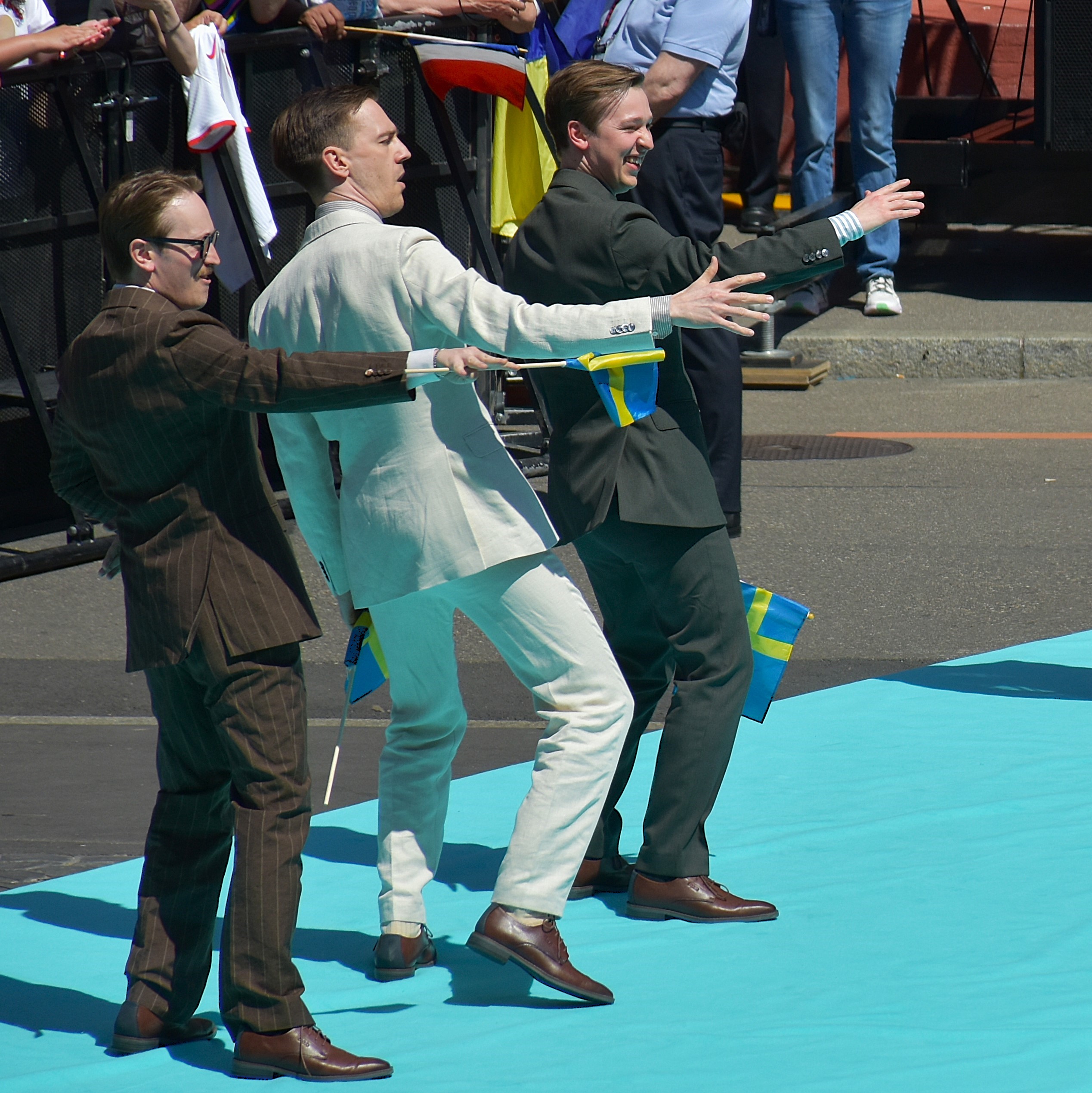 KAJ – Kevin Holmström, Axel Åhman och Jakob Norrgård – under Eurovision 2025
