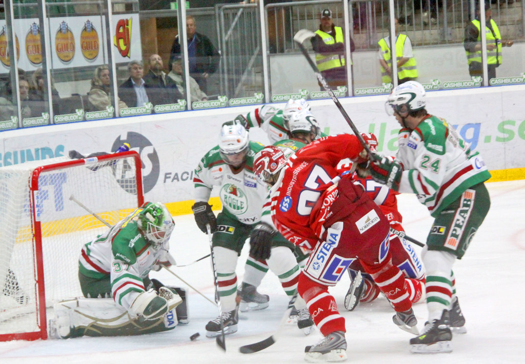 Ishockeymatch på rink som illustrerar Strömstad Hockey Classic 2026