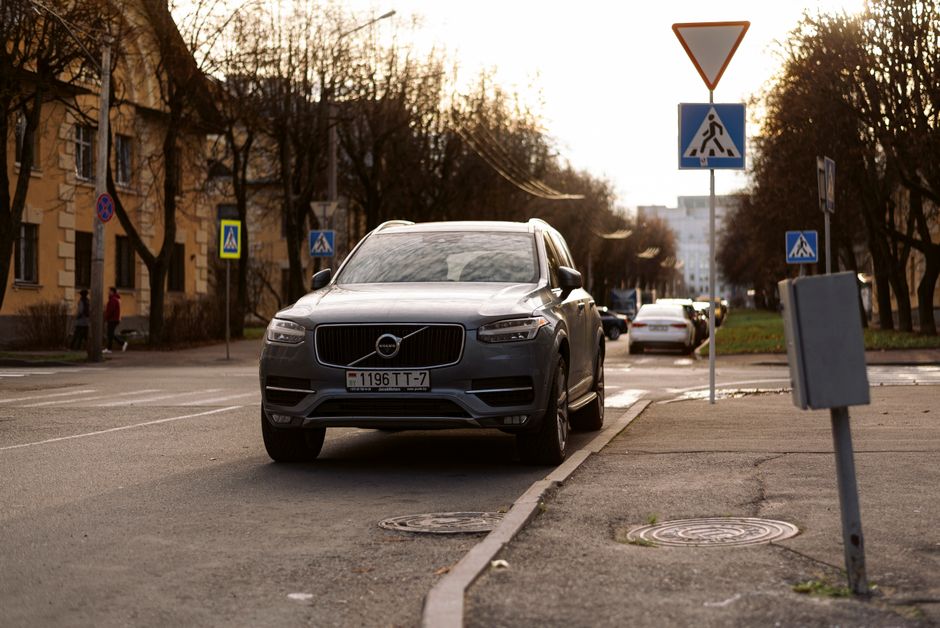 Volvo XC60 och XC90 får upp till 200 km elräckvidd som laddhybrider